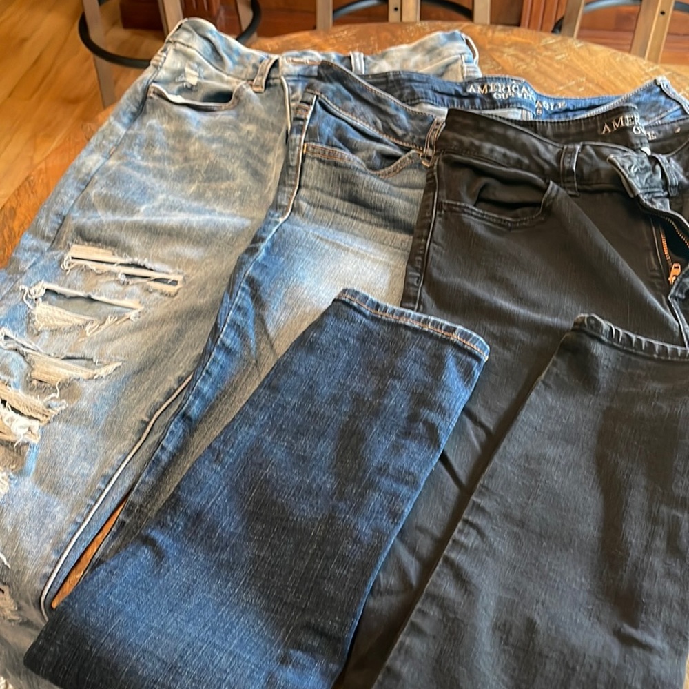 {American Eagle} lot 3